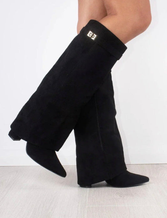 Lucia Voss Suede Black Boots