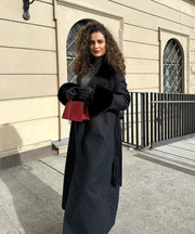Mantel Jolie mit Felldetails Schwarz