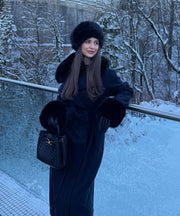 Mantel Jolie mit Felldetails Schwarz
