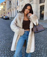 Hochwertiger Pelzmantel Luxe Creme